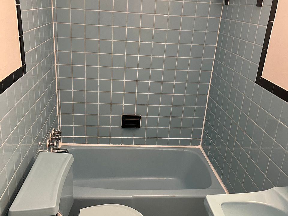 2nd image of 5719 Howe St APT 2