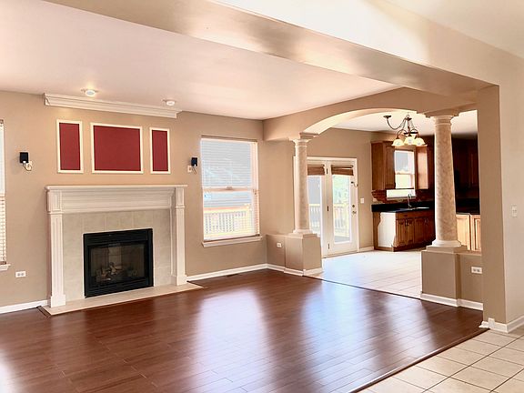 4th image of 782 Barclay Dr
