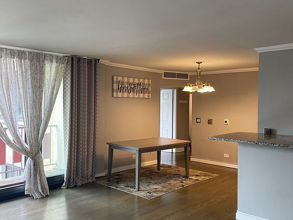 5th image of 6150 N Kenmore Ave APT 3D