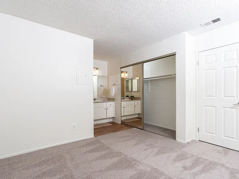 Woodbend Apartments — Photo 74
