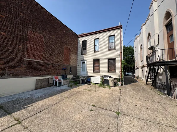 614 50th Street image 4 of 5