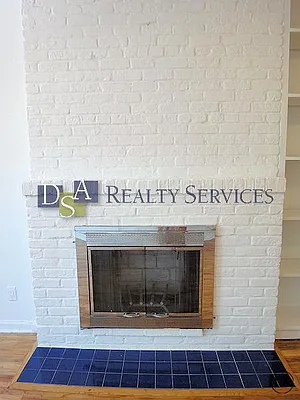 Rented by DSA Realty | media 22