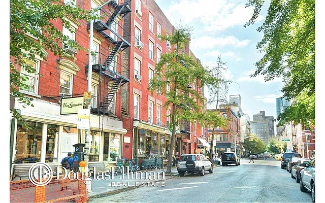 Rented by Douglas Elliman | media 21