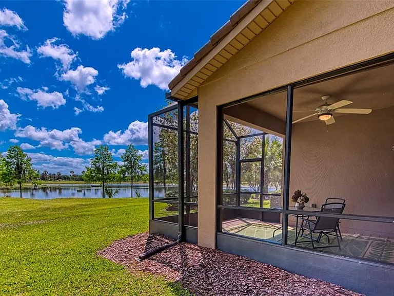 2310 Palm Tree Dr — Photo 45