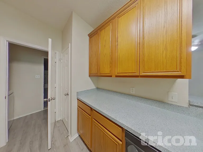 6300 Downeast Dr — Photo 3