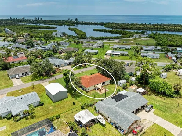 1640 Saturn Rd, Venice, FL 34293