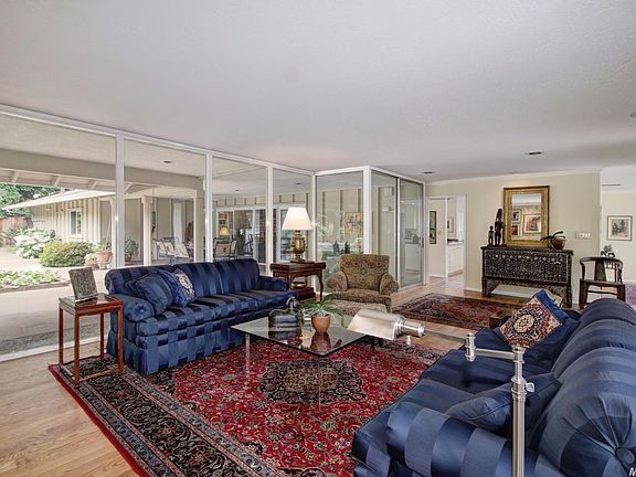 5th image of 399 Wilhaggin Dr