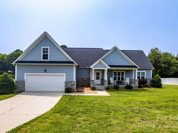 1858 Brevard Place Rd, Iron Station, NC 28080