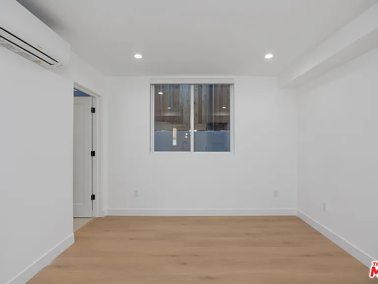 1332 Mohawk St #1/2 — Photo 14