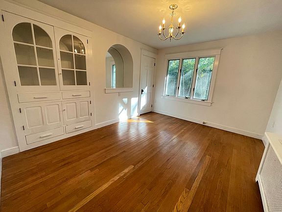 4th image of 13488 Monterey Ln