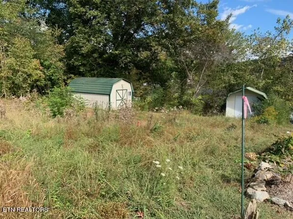 430 Legion Ave, Rocky Top, TN 37769