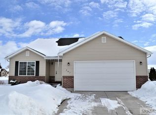 247 Seagull Dr, Rexburg, ID 83440