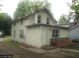 913 Lake Ave NW, Willmar, MN 56201