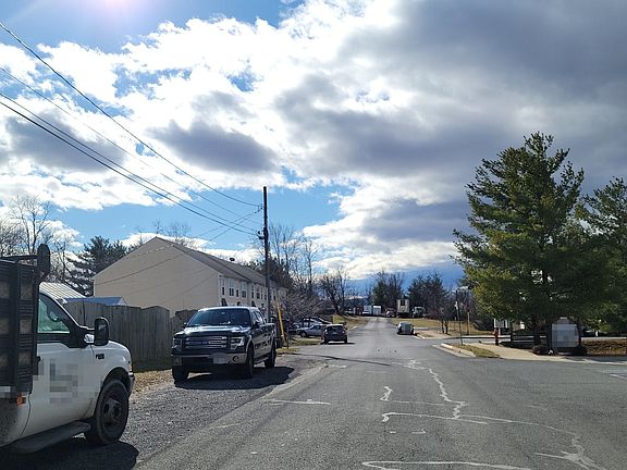 5th image of 5132 Comer Dr