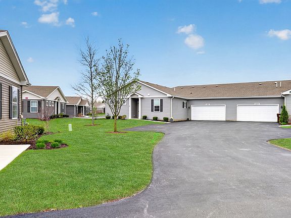 2nd image of 6403 Maple Gln Dr