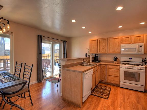 2nd image of 612 Nova Dr
