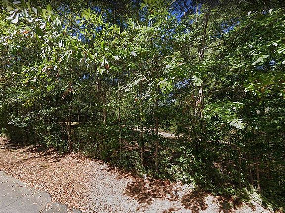 2nd image of 1666 Concord Dr SE