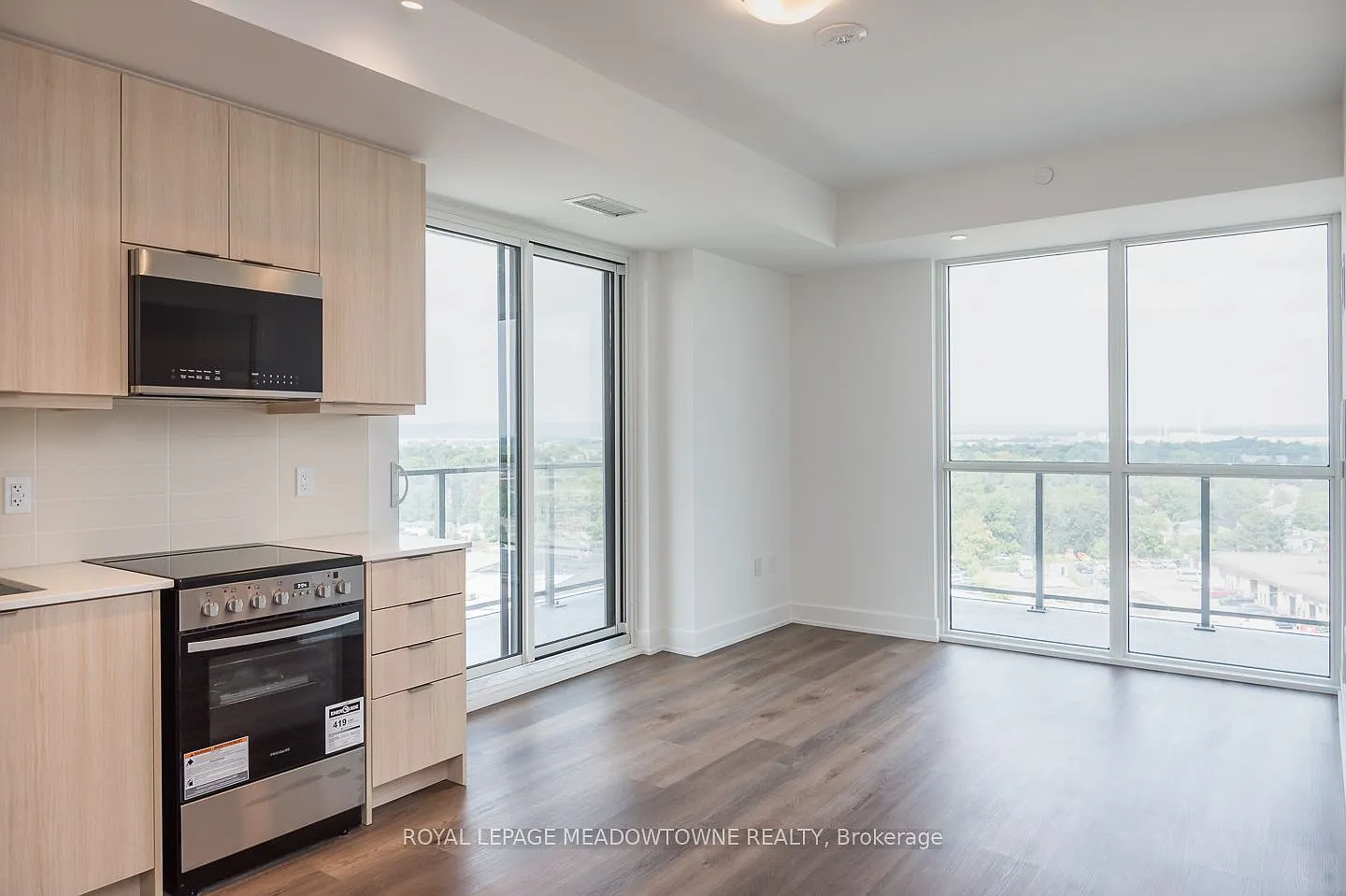 2 bed, $2,550 — Photo 3