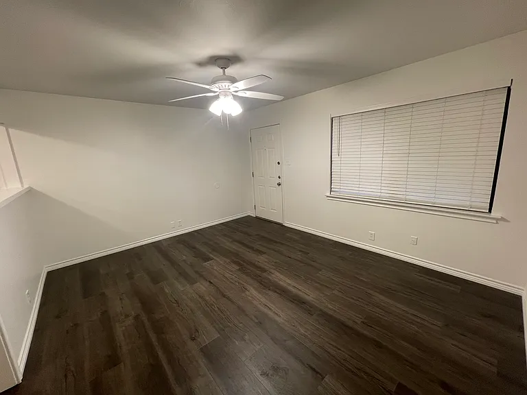 1045 Custer Rd — Photo 38