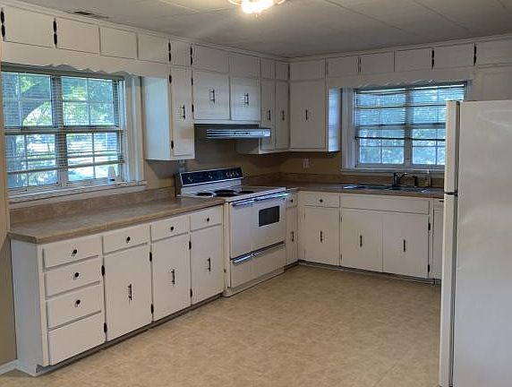 3rd image of 101 Hope Rd