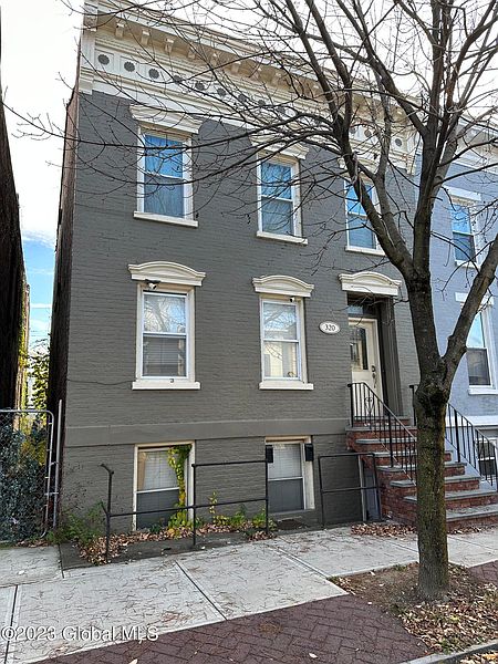 2nd image of 320 4th Street