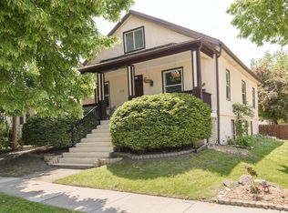 2203 S 69th St, West Allis, WI 53219