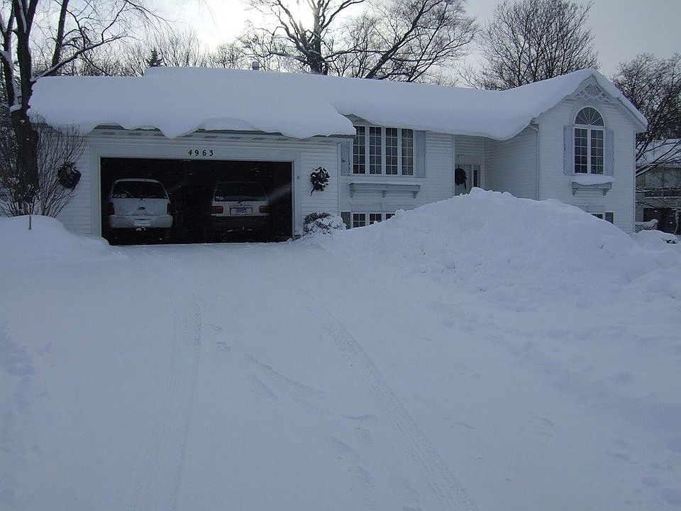 2nd image of 4963 Laurelwood Dr