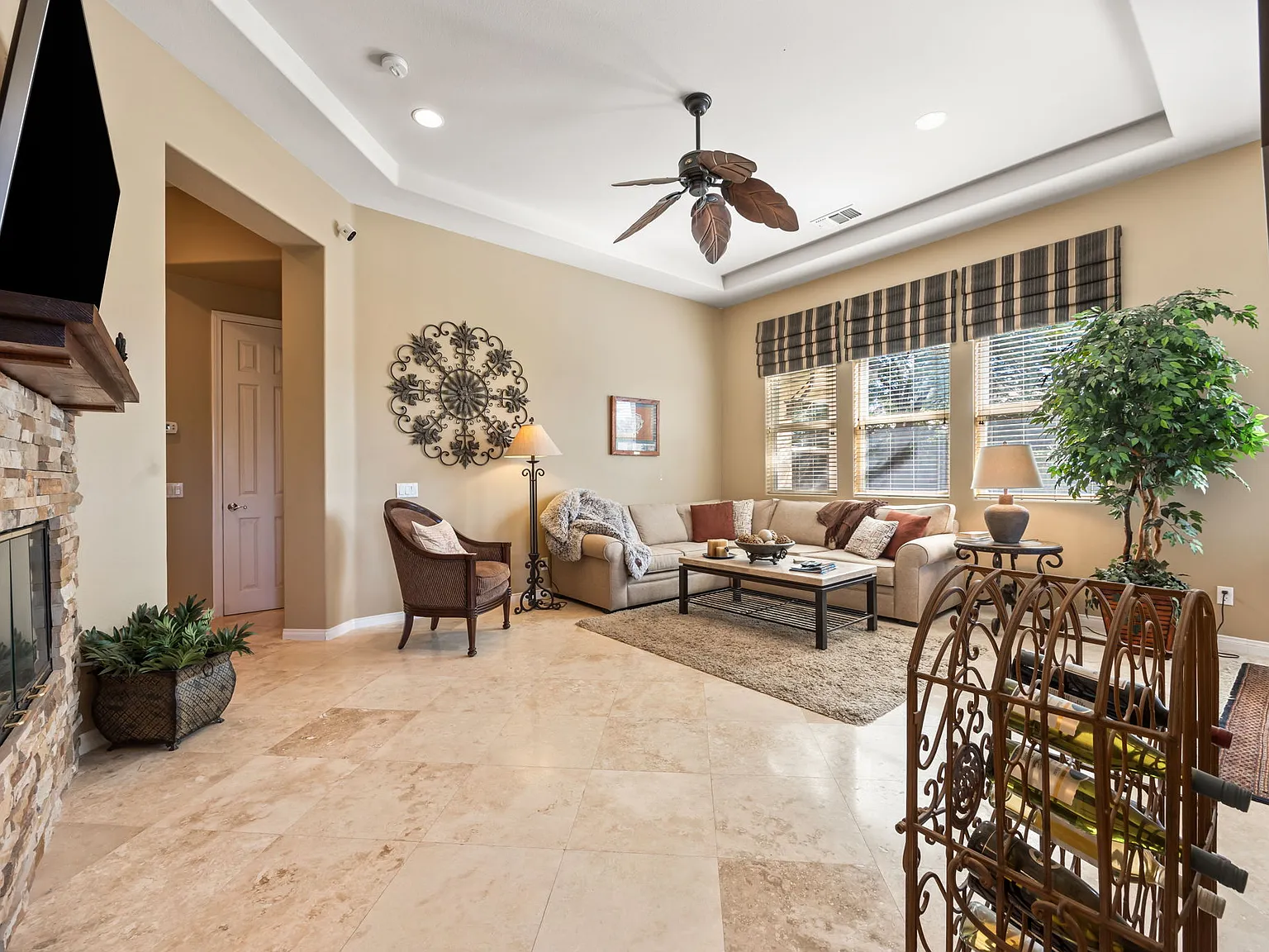 2 bed, 1557 sqft, $5,000 — Photo 4