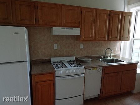 178923_1426033593_web