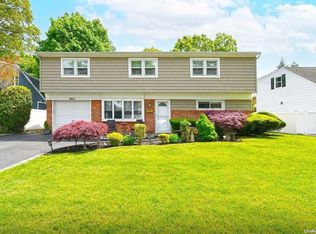 1691 Temple Dr, Wantagh, NY 11793