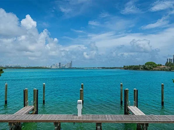 1135 103rd St #202, Miami Beach, FL 33154