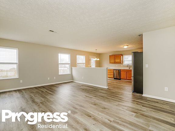 4th image of 7637 Farm Hill Dr