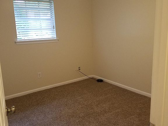 5th image of 2419 Tilman Dr