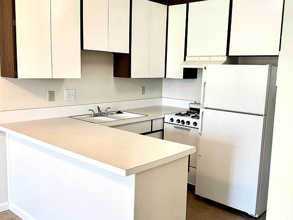 4th image of 100 W Via Olivera APT 2