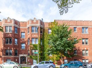 702 Reba Pl #304, Evanston, IL 60202