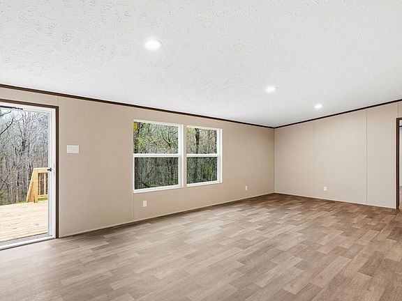 4th image of 240 Cherokee Wood Hollow Dr