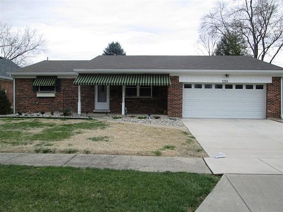 3rd image of 120 Joyce Ave