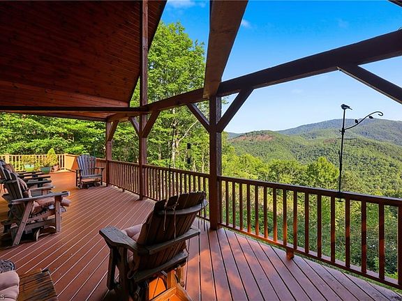 4th image of 307 Lauri Ln