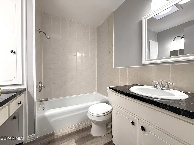 10405 Ashwood Dr #A — Photo 31