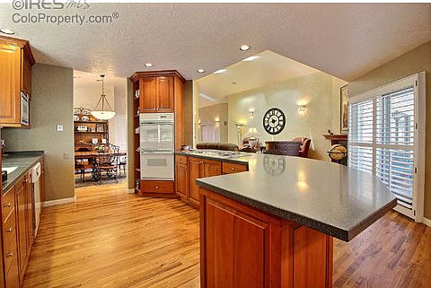 5th image of 1357 43rd Ave Unit 42