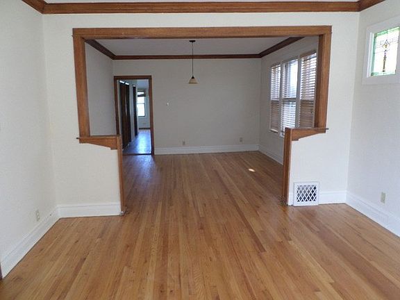 5th image of 4938 W Waveland Ave