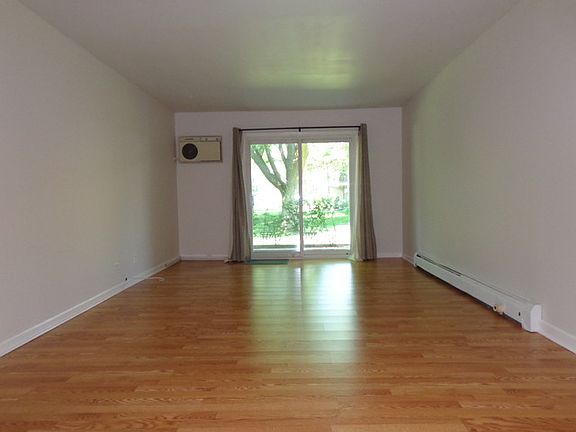 5th image of 1131 Miller Ln APT 104