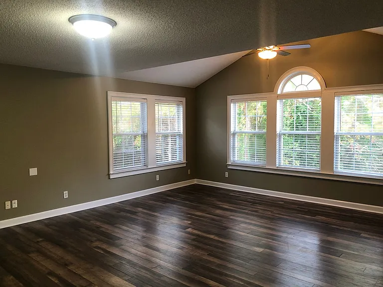 4323 Lotus Ct — Photo 30