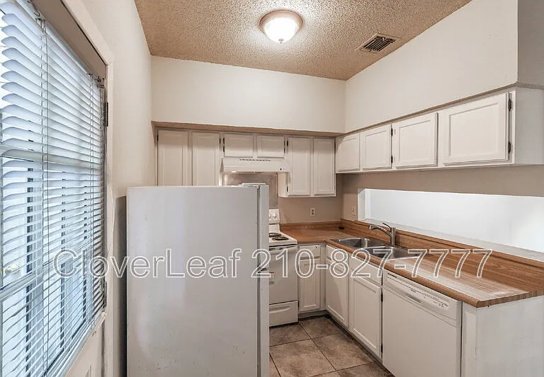 1933 Crossgate Park — Photo 11