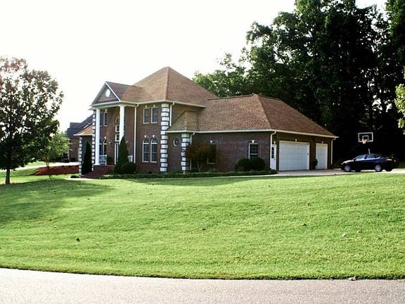 3rd image of 1135 Willow Creek Dr