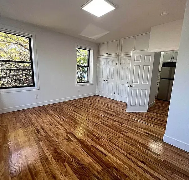 535 6th Ave #3 — Photo 9