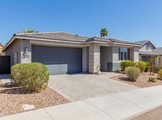 816 E Amberwood Dr, Phoenix, AZ 85048