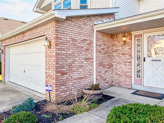 4th image of 121 Carla Ln