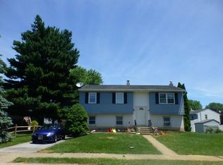 625 W Spring St, Fleetwood, PA 19522