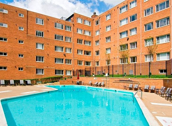 3rd image of 955 S Columbus St #1-511